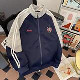 深蓝色