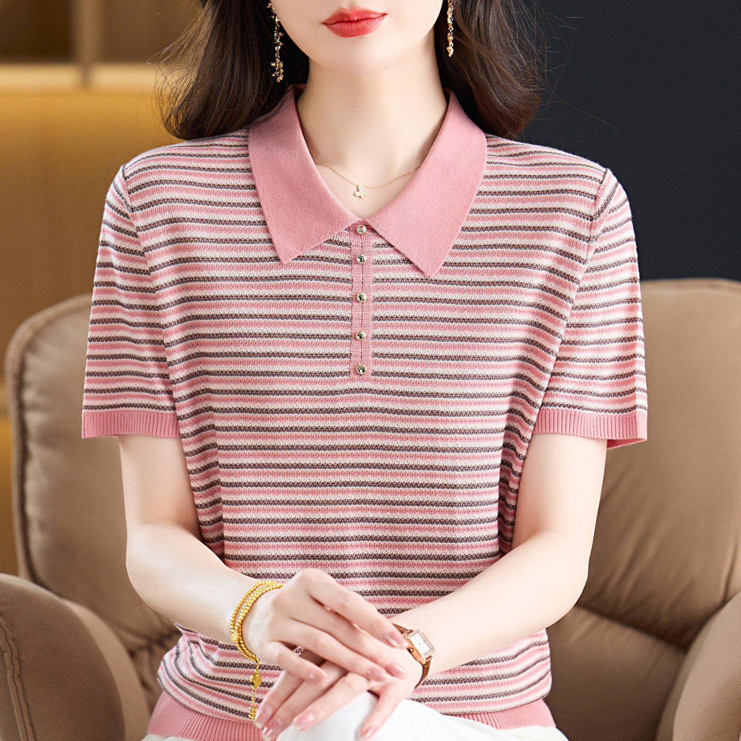 鄂尔多斯市妈妈夏装冰丝短袖T恤女2026新款夏季中年时尚翻领半袖