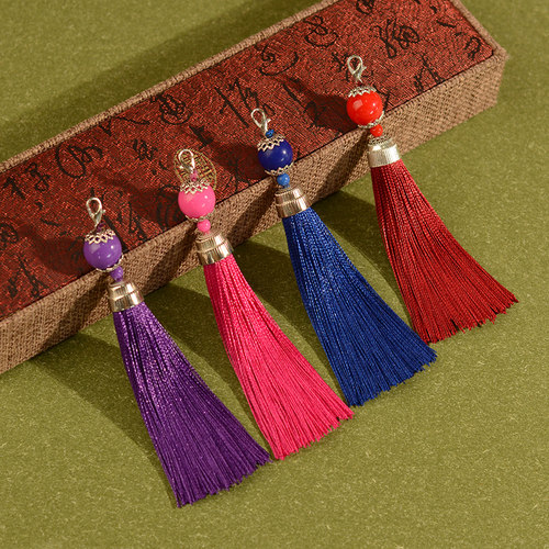 8厘米龙虾扣穗子流苏带珠子