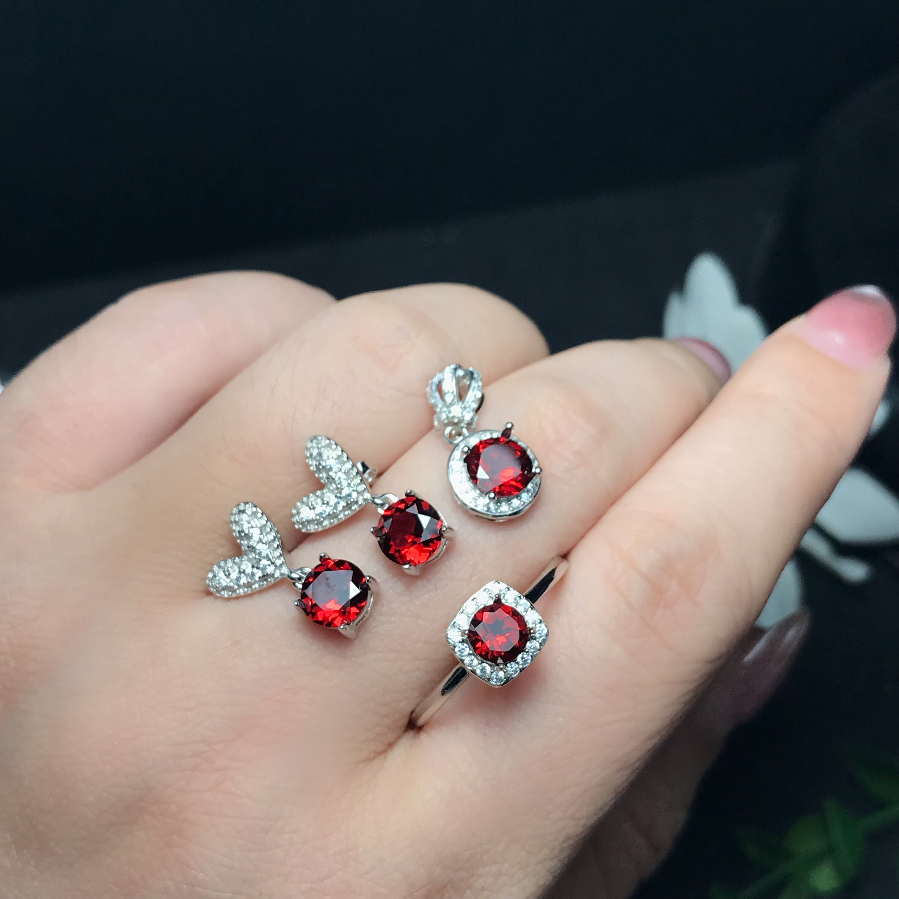 #s925银新品天然刻面石榴石成品