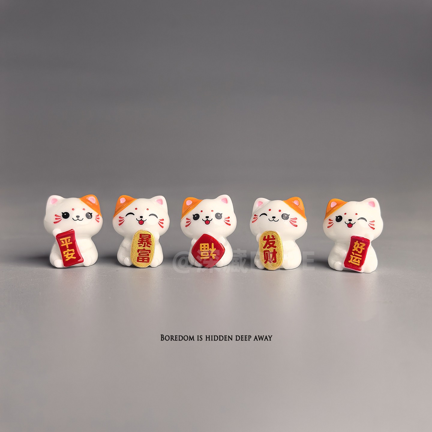 无聊了，摆几只招财小猫咪治愈心情仿真摆件电脑日式工位办公桌面