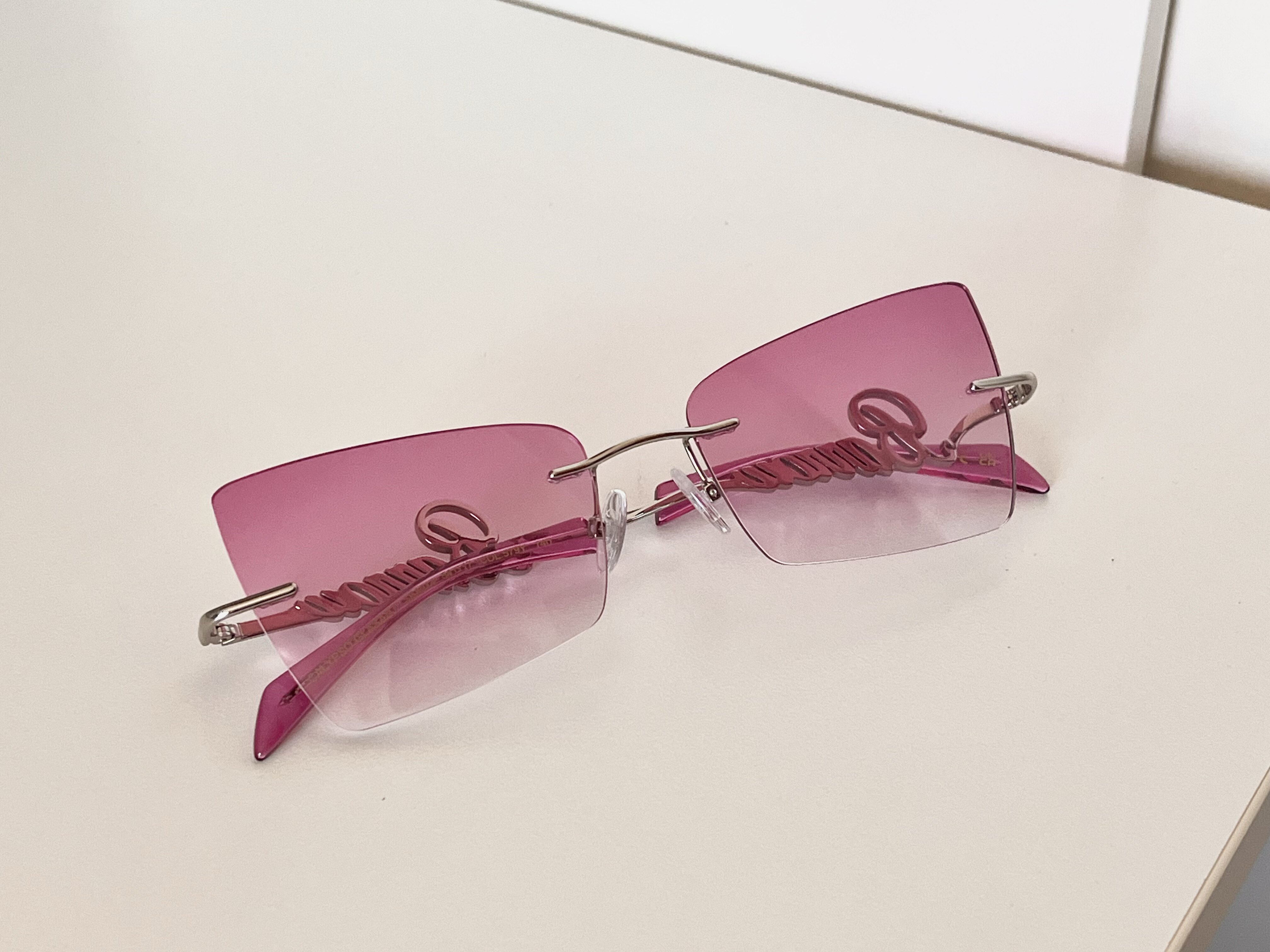 里脊の无框粉色渐变太阳眼镜猫眼墨镜孤品尾数