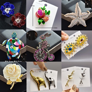 2026年新款 百搭潮流保色锌合金复古奇异胸花brooch 高级感胸针时尚