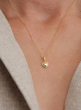 【CnHnOn脂肪商店】s925纯银超迷你复古珠边镶嵌浅金色爱心项链