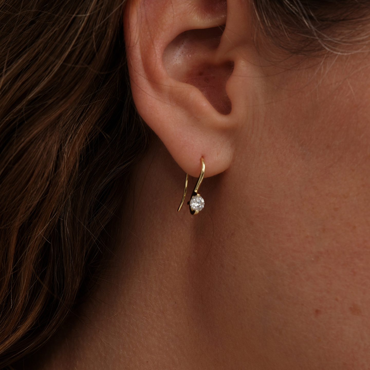 【CnHnOn脂肪商店】s925银迷你裸钻悬浮单颗简约镶钻曲线耳钩耳钉