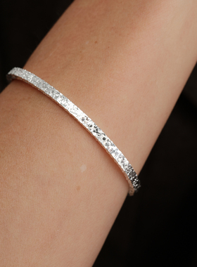 【CnHnOn脂肪商店】s925纯银实心闪片叠加波光鳞片纹理复古手镯