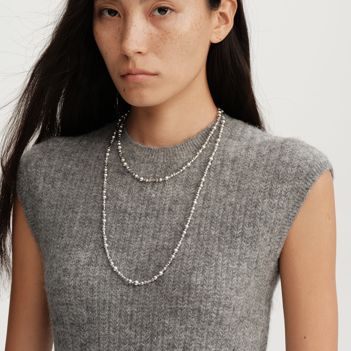 【CnHnOn脂肪商店】时髦麻灰珍珠波浪闪光银珠叠戴长项链毛衣链