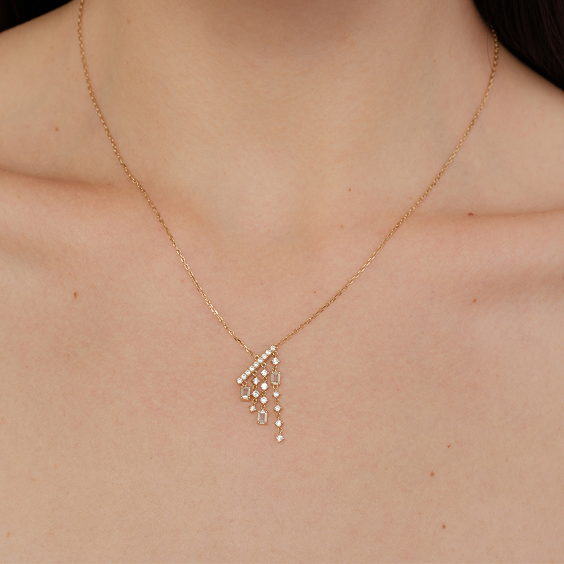 【CnHnOn脂肪商店】s925纯银法式水晶灯瀑布流苏方钻镂空锆石项链