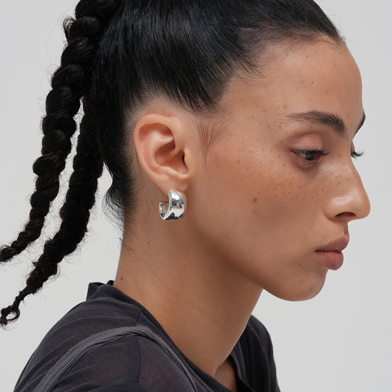 【CnHnOn脂肪商店】小众时髦光面C圈金银耳环高级百搭时髦耳圈