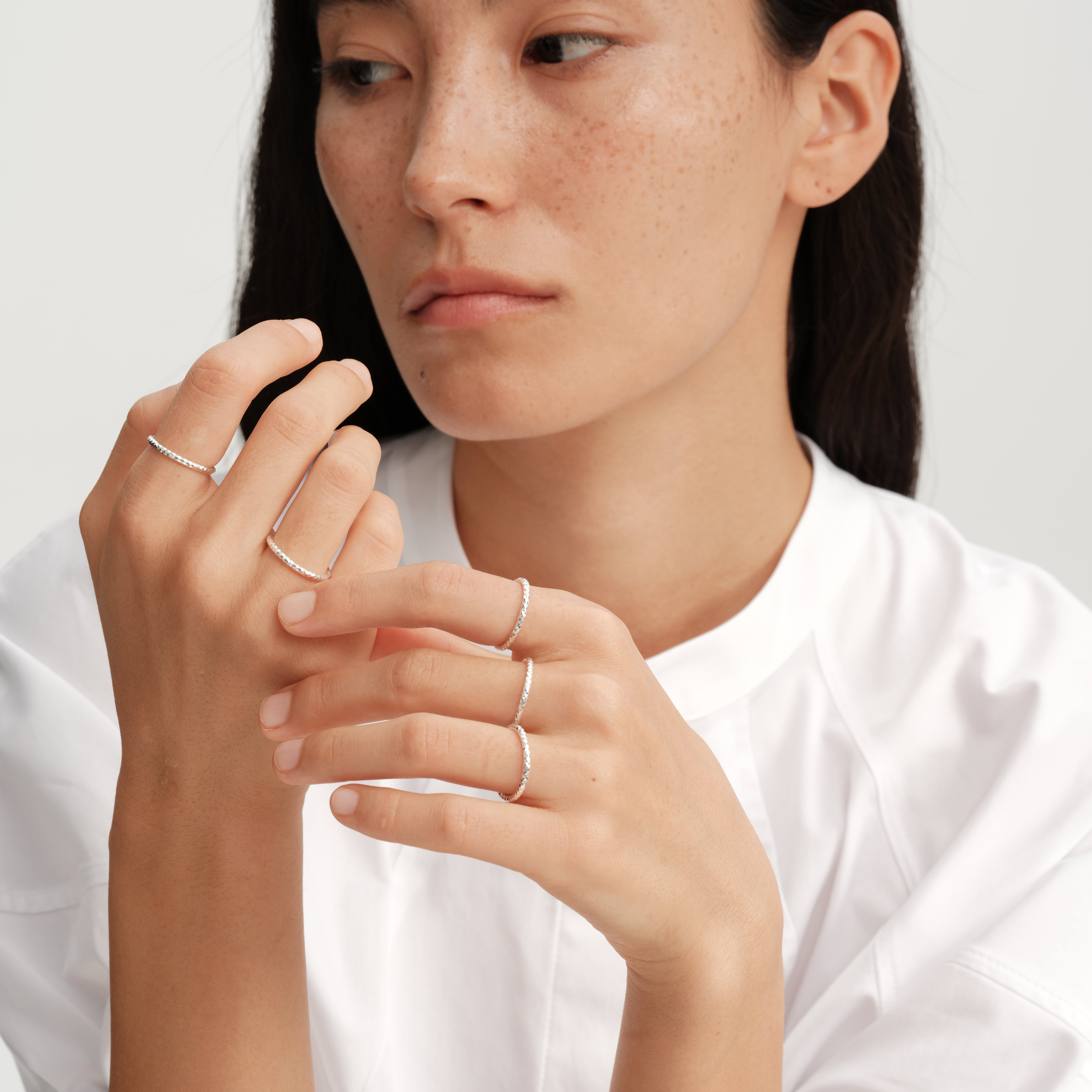 【CnHnOn脂肪商店】s925纯银简约小众格纹波光闪片素圈百搭戒指