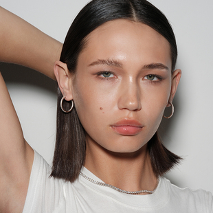【CnHnOn脂肪商店】s925纯银莫桑钻质感轻奢经典细耳圈满钻耳环