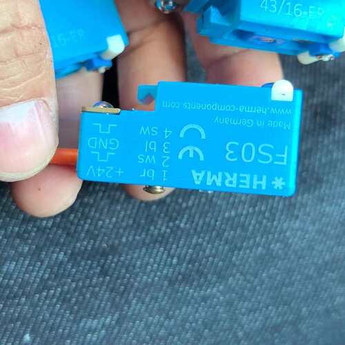 议价HERMA标签传感器??TASTER?FS03一起3个打出