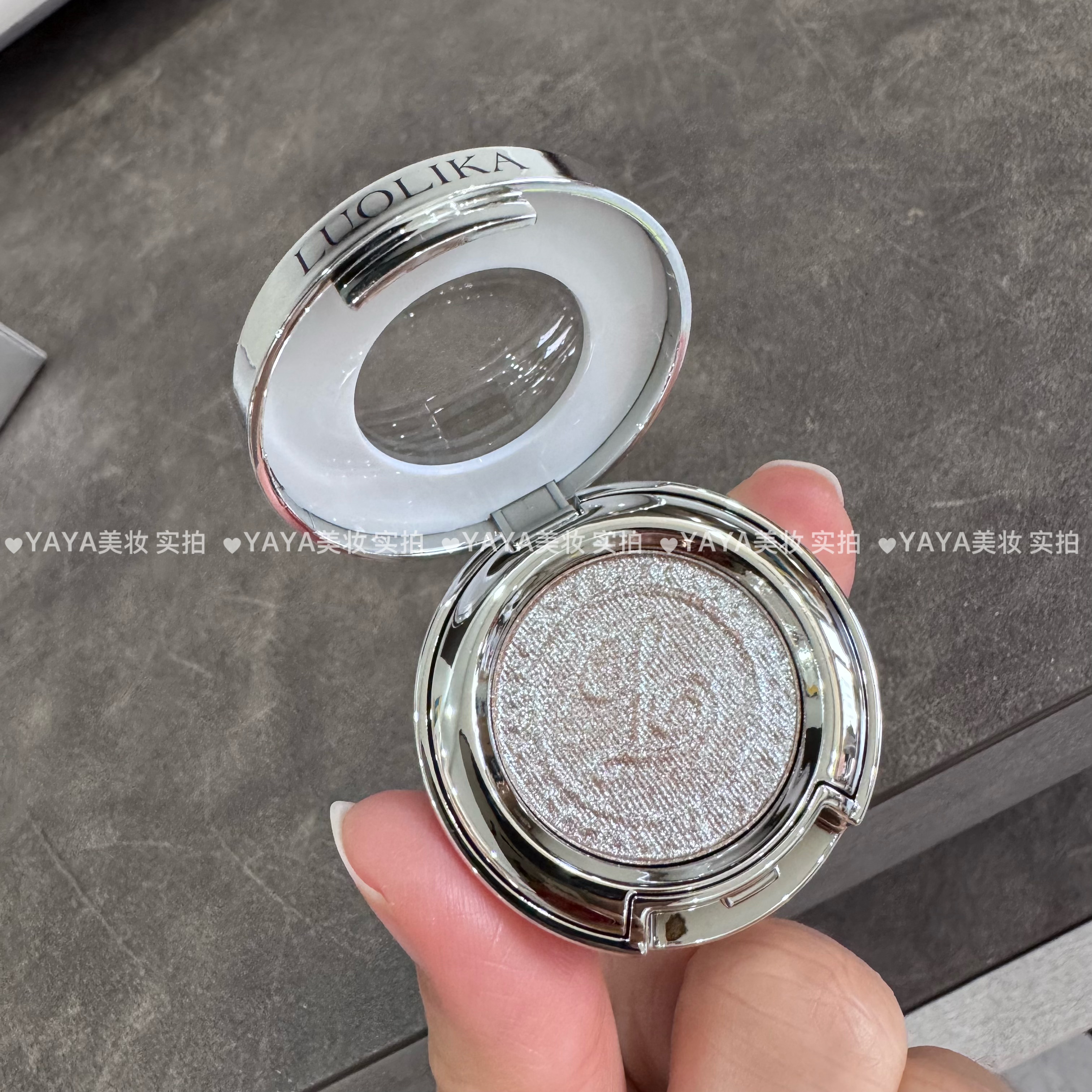 LUOLIKA罗莉卡星钻高光单色眼影 牛郎 织女 星河碎钻色 爆闪图片