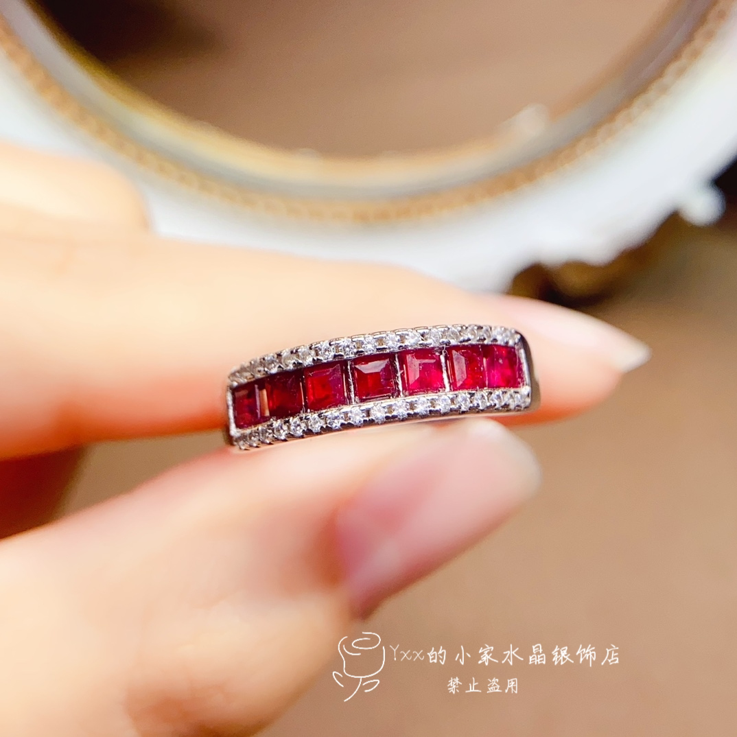 天然红宝石戒指女 纯银镶嵌宝石3乘3老烧时尚轻奢鸽血红银饰排戒