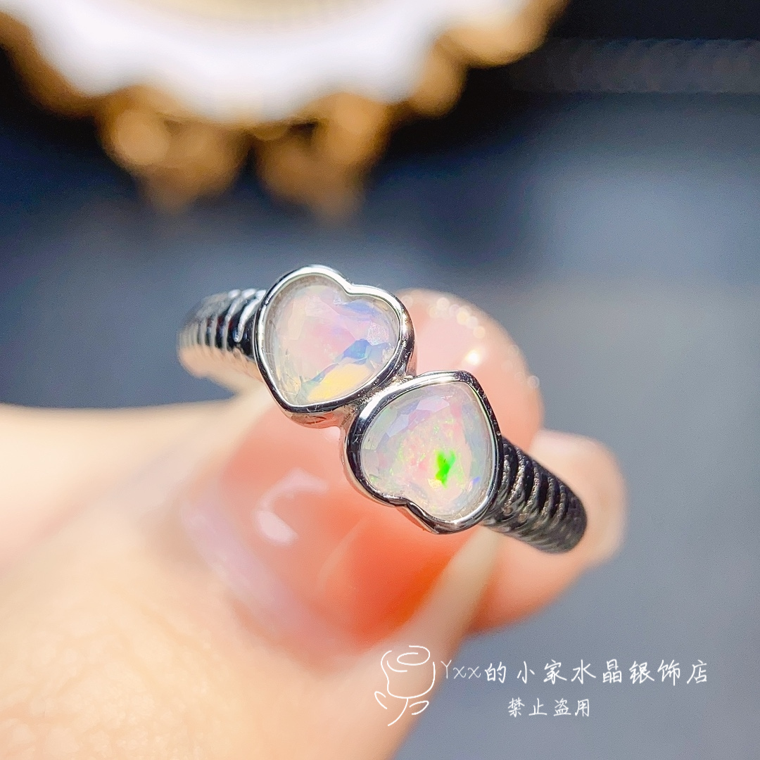 天然欧泊戒指女纯银镶嵌宝石5乘5心心相印火彩爆闪银饰指环