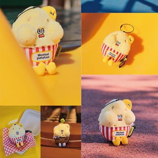 logaloga 潮流公仔 耳机包 毛绒玩偶 时尚穿搭 个性搭配 服饰配件