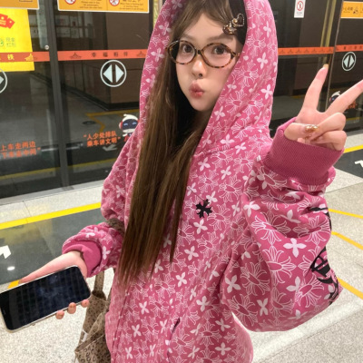 国潮牌美式高街哥特梵文连帽外套