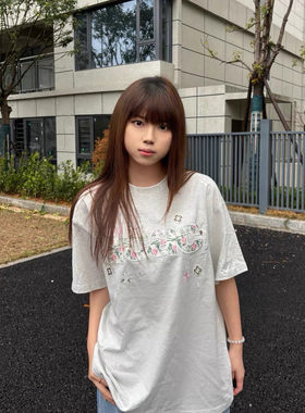 清新花卉贴布刺绣字母短袖t恤女夏季宽松潮牌设计感小众半袖上衣
