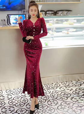 秋冬高贵优雅轻奢风丝绒闪闪晚礼服鱼尾裙气质修身包臀连衣裙百搭
