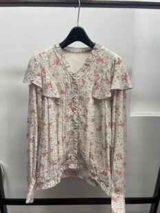 春季岛屿法式复古蕾丝拼接温柔淑女衫精致碎花衬衫轻奢复古长袖