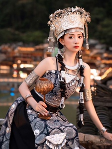 苗族辫子辣妹麻花辫马尾假发辫子扭扭辫接发走秀摄影吸粉神器