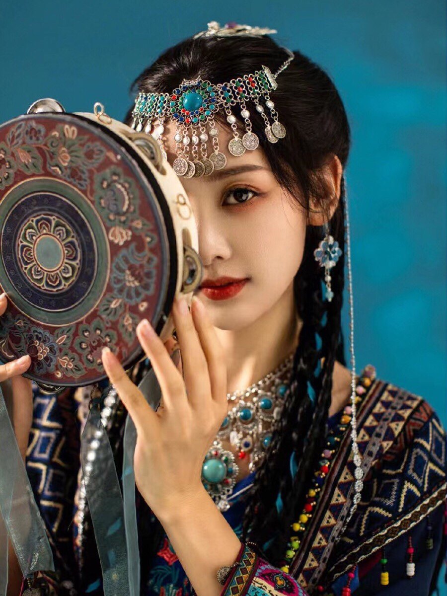 民族风头饰白鹿古风汉服额饰异域风情苗银藏银云南额头链眉心坠蓝