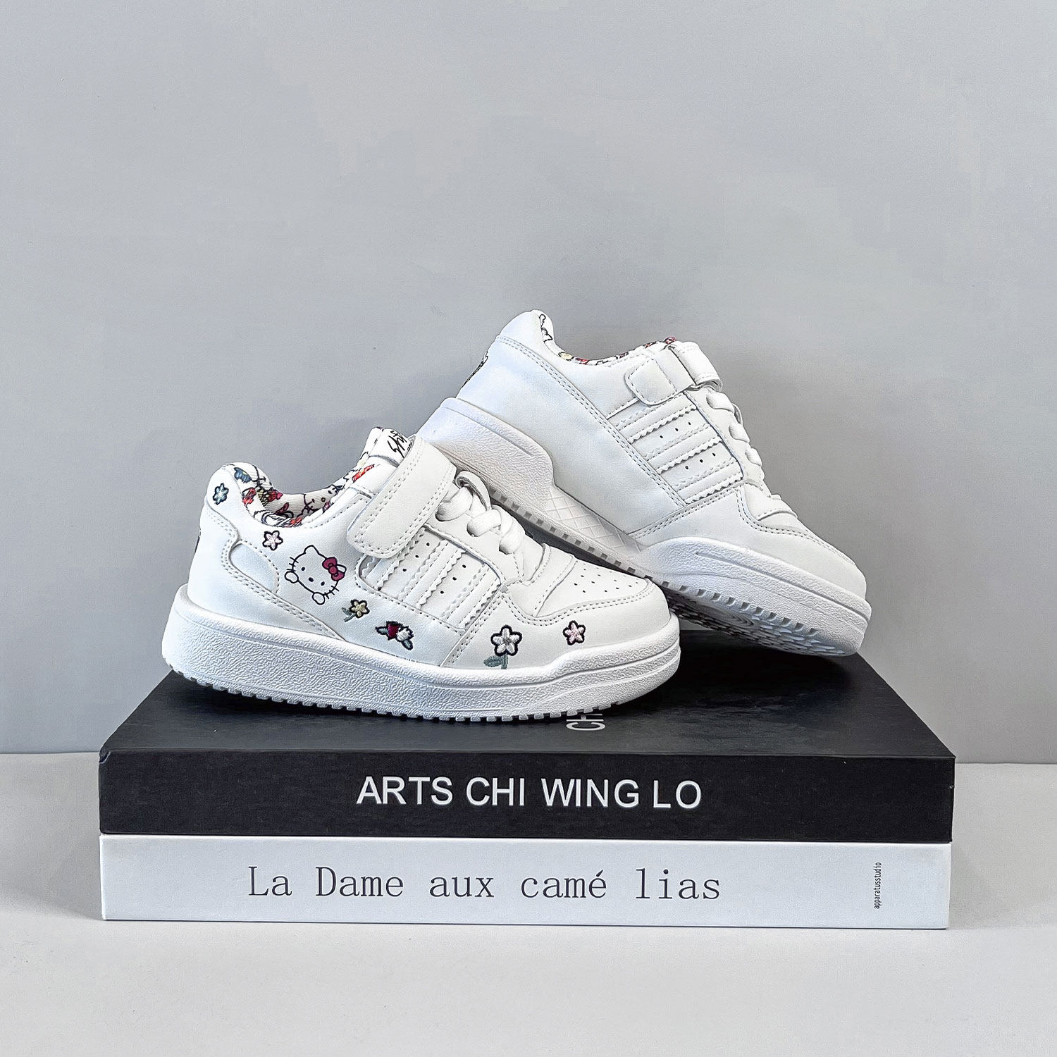 Kitty猫咪可爱小白鞋女童鞋子2026新款春秋韩版儿童运动鞋男童鞋