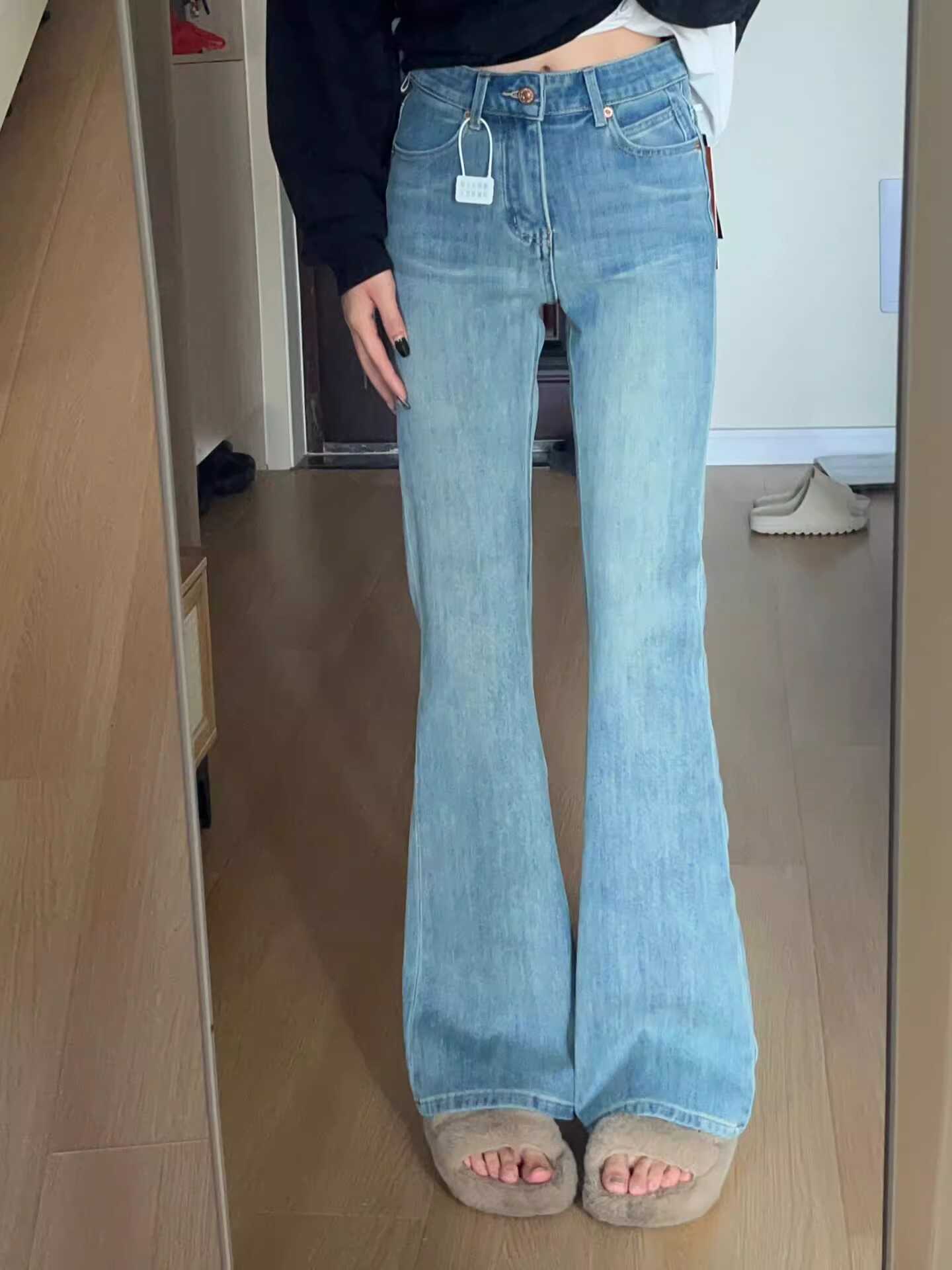 复古浅蓝微喇叭牛仔裤女马蹄裤