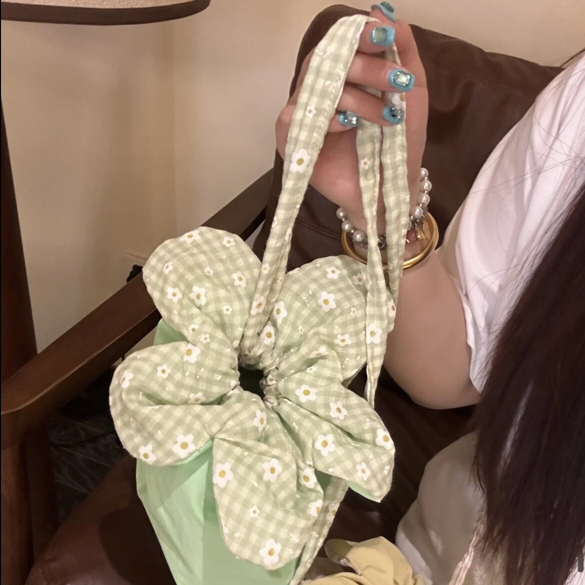 小花戴着两面背～紫色花朵包女斜挎包单肩包口红包手机包雏菊