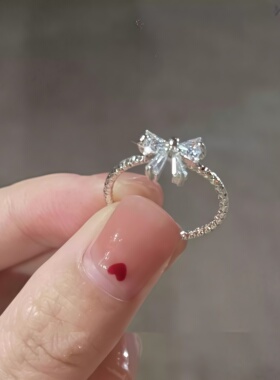 在逃公主蝴蝶结戒指女小众设计超精致开口可调节情人节送女友指环