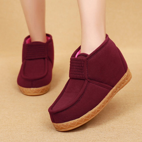 上海三冠冬季男女平底鞋