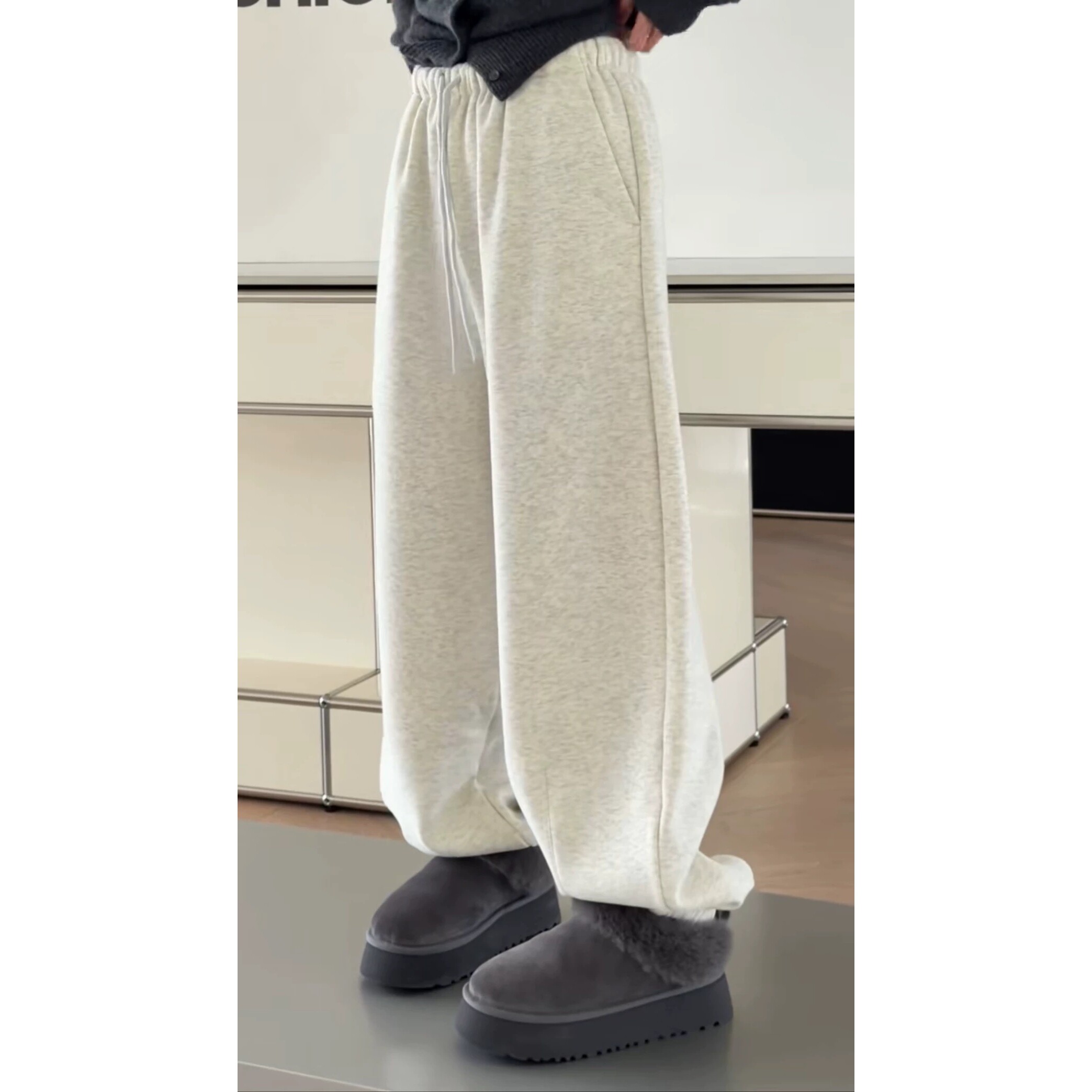 秒发诗歌兰女裤2025冬款58331潮流运动风时尚休闲裤收口加绒卫裤