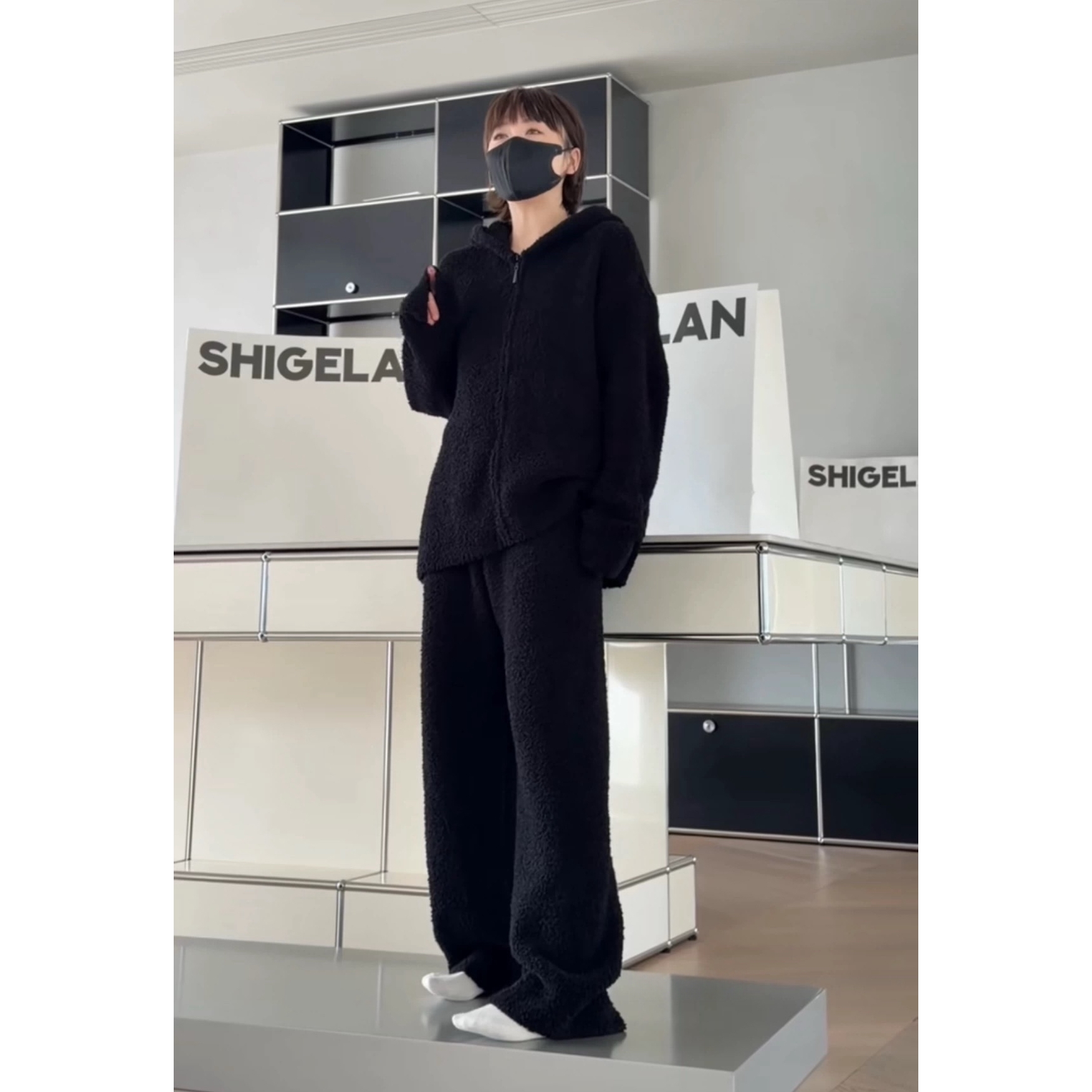 秒发25年冬季诗歌兰09772舒适简约慵懒绒帽衫+长裤家居服套装女装