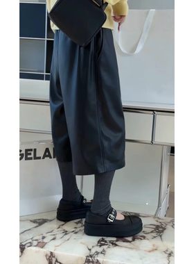 秒发诗歌兰88A522小众百搭设计感植物蛋白皮七分裤皮裤女2026春季