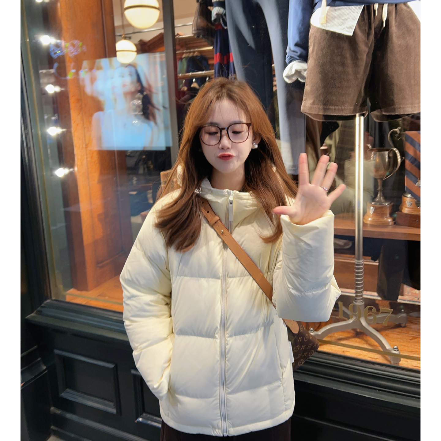 小小家小个子连帽短款羽绒服