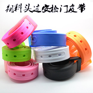 无铁无金属皮带环保非金属腰带男女通用可过电子门过安检塑胶皮带