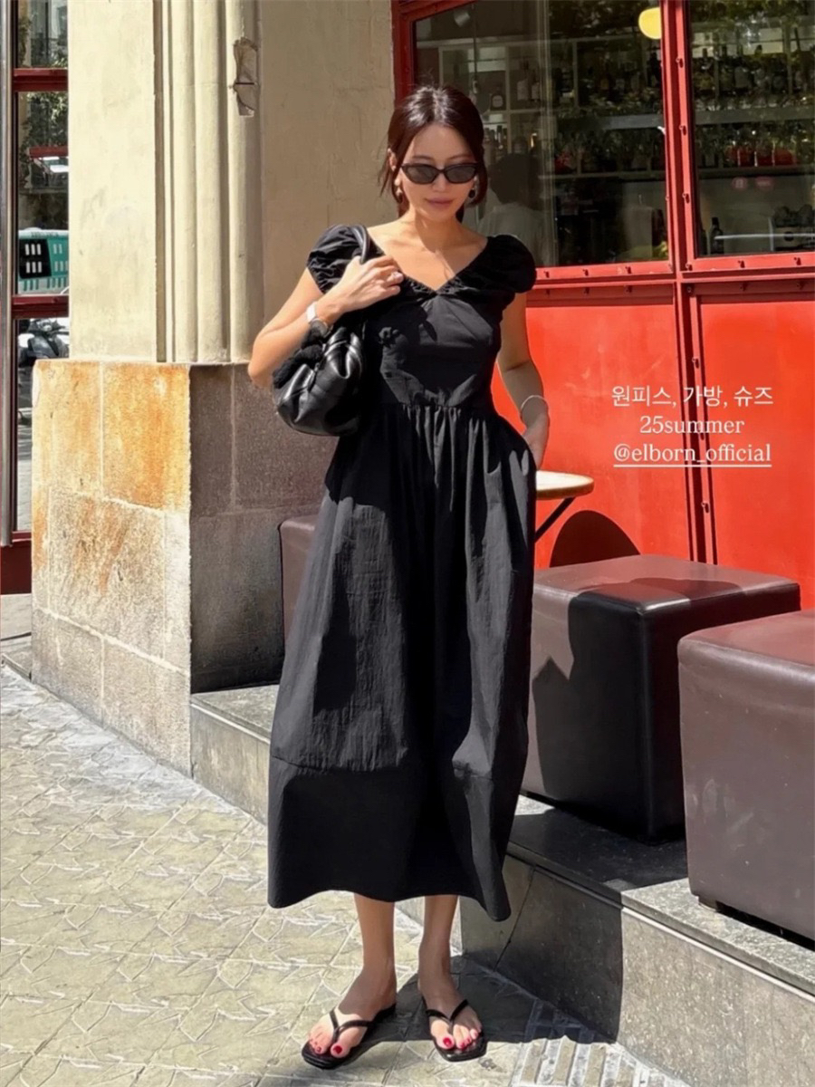 现货PREON工厂自制夏季新款法式度假休闲v领褶皱露背连衣裙elborn