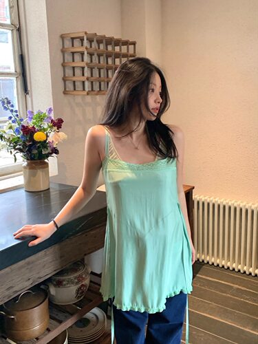 现货PREON自制夏季蕾丝花边明亮绿色吊带连衣裙via同款