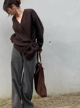 制PREON工厂自制秋冬新款高级感时髦简约不规则扣纽针织开衫moia