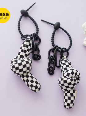 新款黑白棋盘格子扭扭钥匙扣挂饰创意包包挂件钥匙扣布艺书包配饰