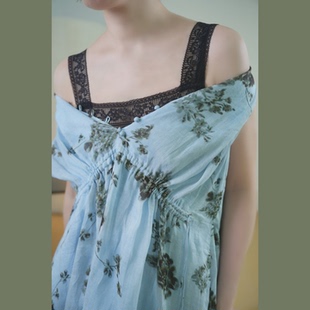 神秘故事感～浮雕蕾丝优雅性感vintage黑色唯美吊带防走光背心