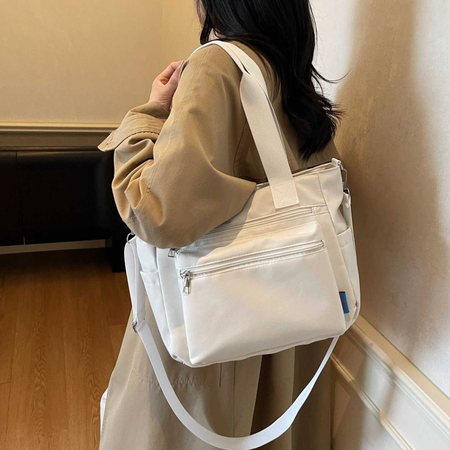 新款大容量时尚百搭单肩包外出休闲通勤手提包女大学生上课斜挎包