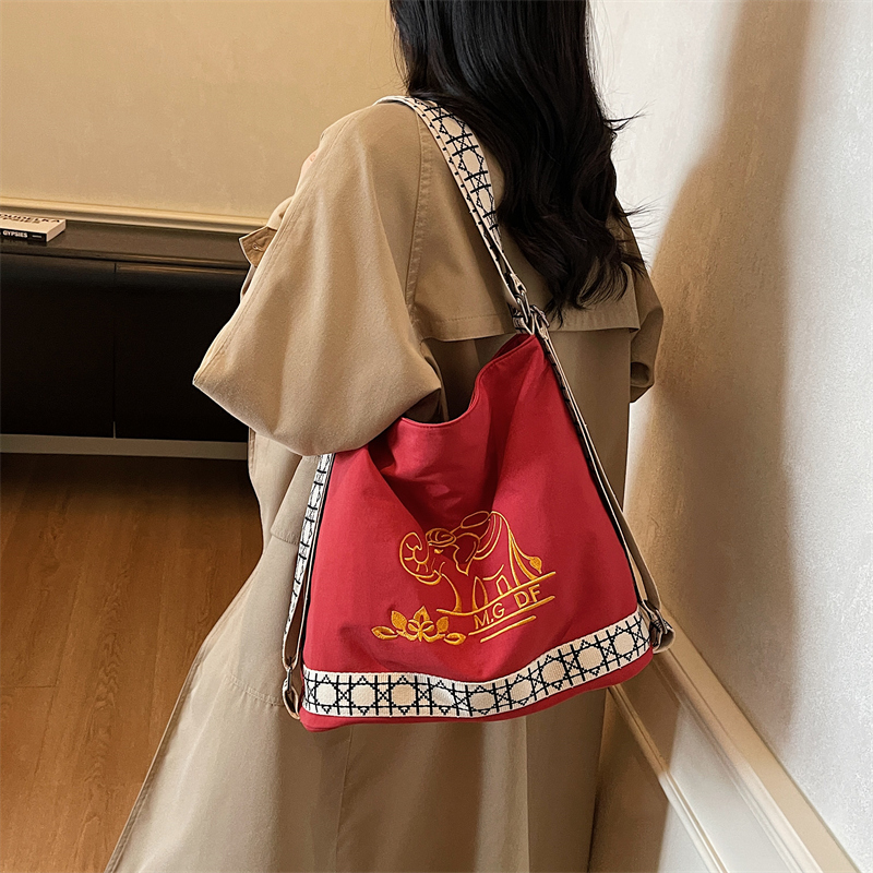 新款时尚百搭大容量斜挎包女慵懒风单肩双肩两用包休闲通勤手提包