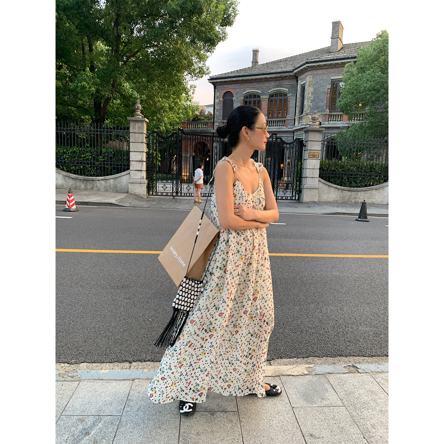 落落狷介苎麻碎花吊带连衣裙女图片