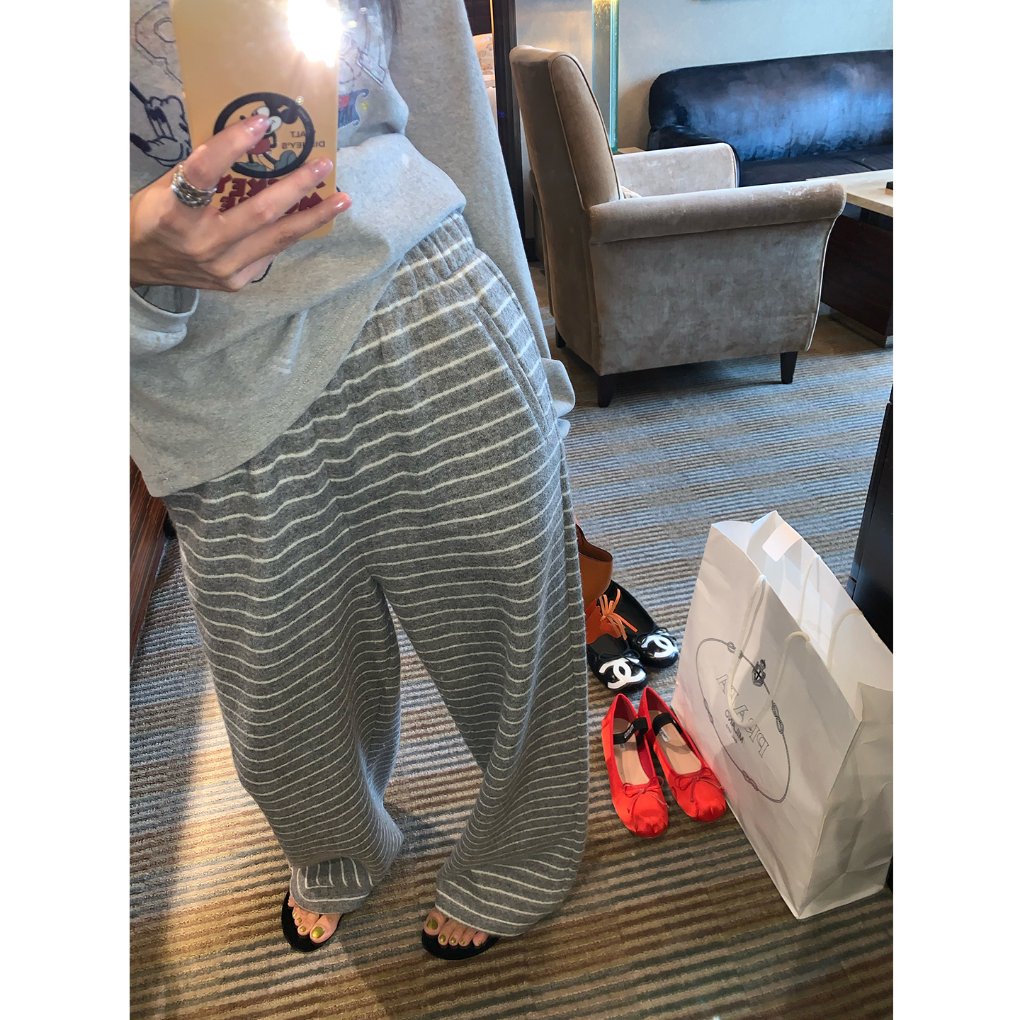 落落狷介灰色毛呢条纹卫裤女