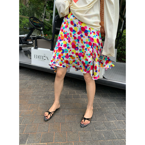 落落狷介设计感波点半身裙女