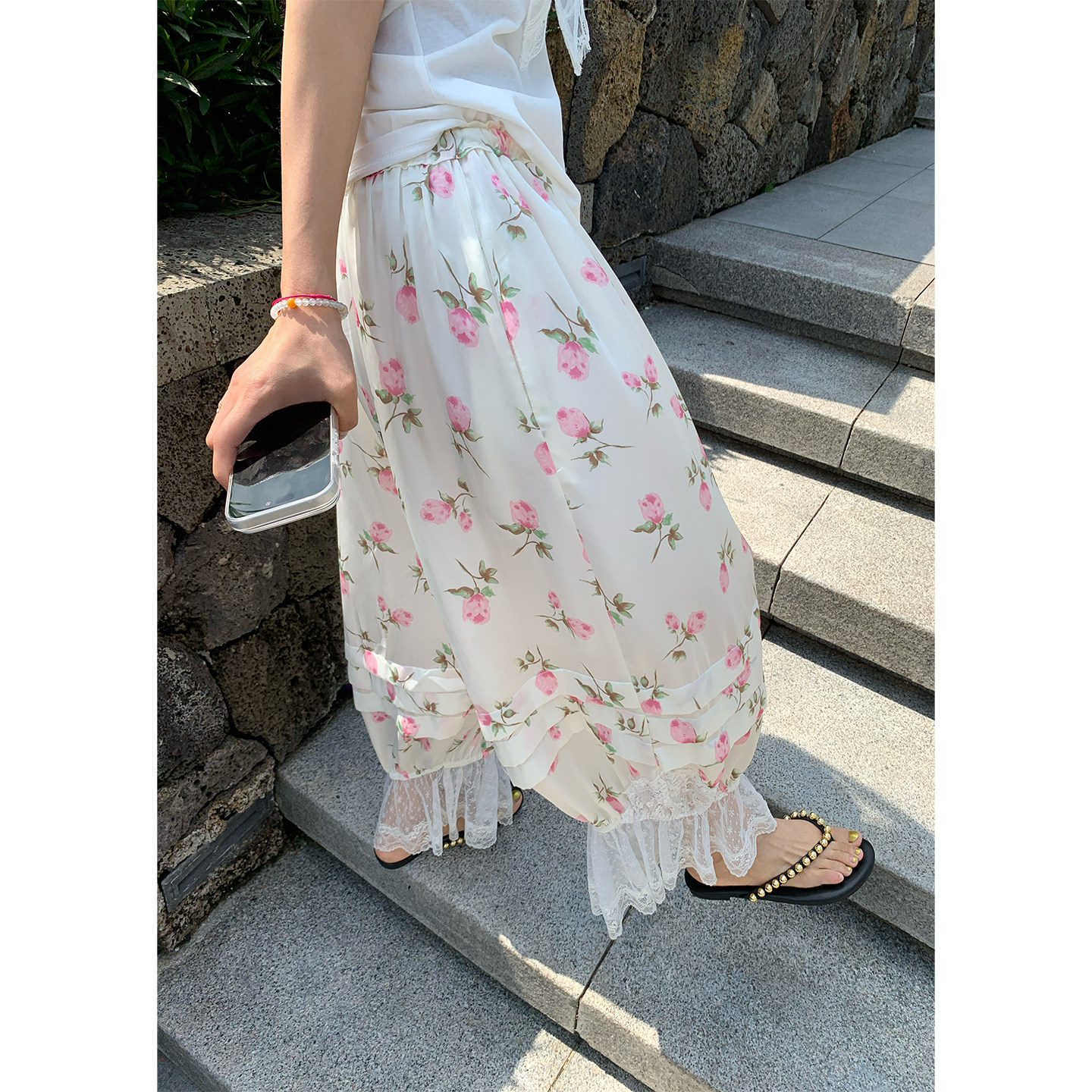 落落狷介 今年流行款的裤子碎花松紧腰灯笼裤小个子春夏蕾丝拼接