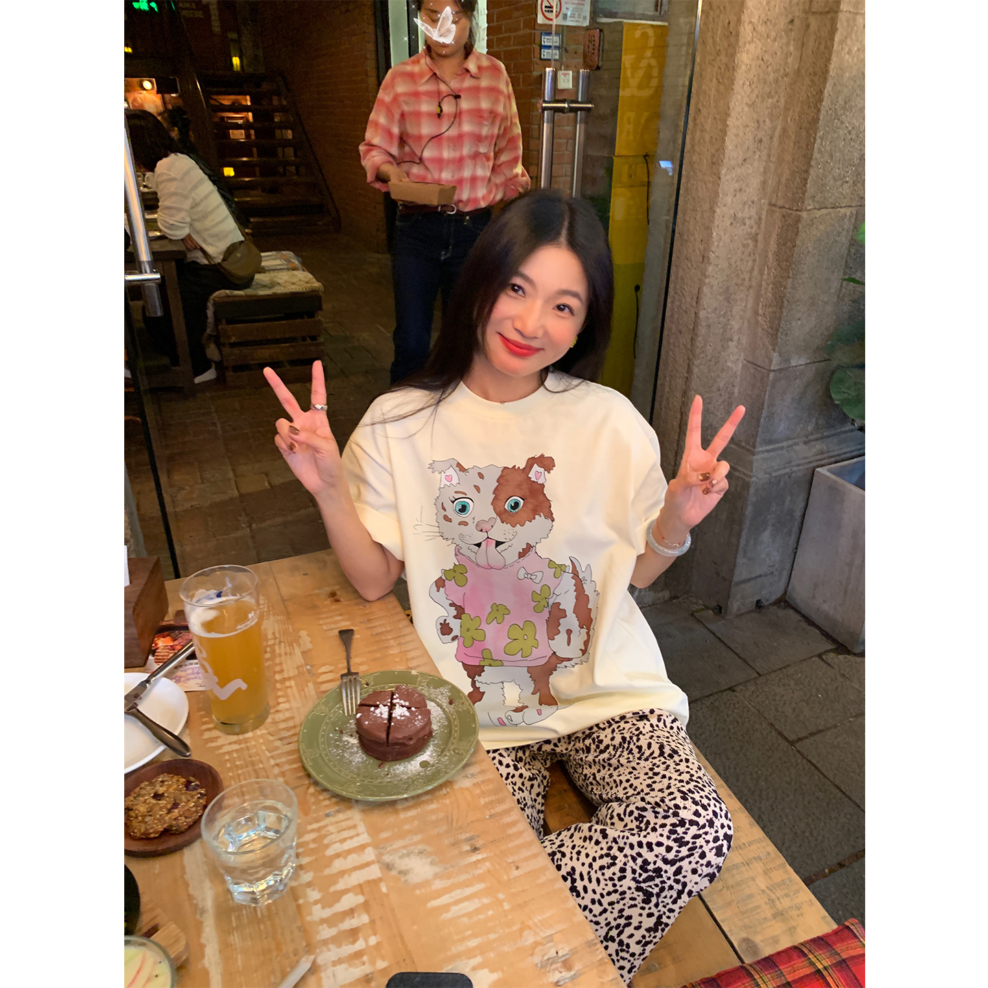 落落狷介短袖宽松T恤女米白色