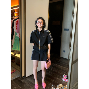 黑色运动套装 松紧腰短裤 女夏季 外套运动服两件套 短袖 落落狷介