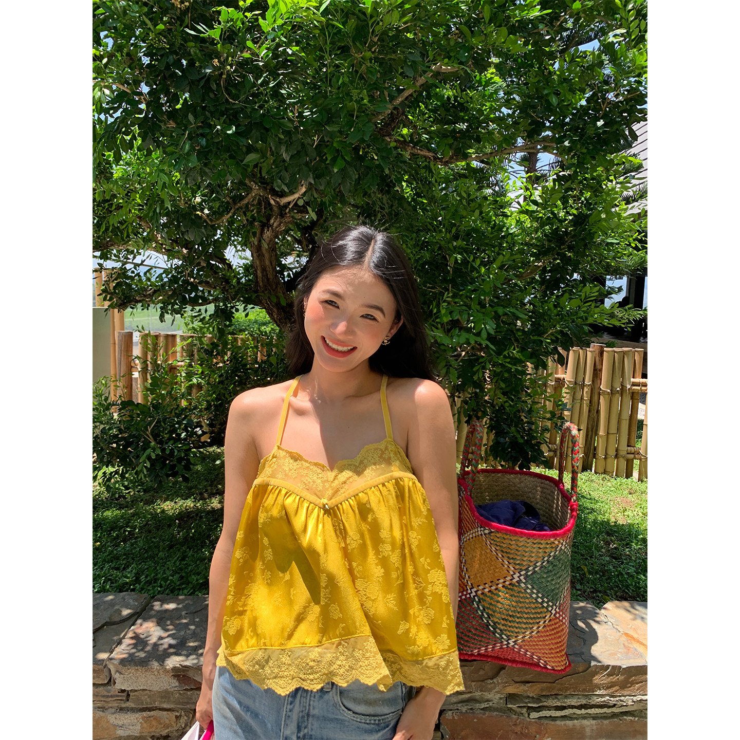 落落狷介 吊带上衣女黄色2026新款夏季蕾丝拼接背心吊带外穿宽松
